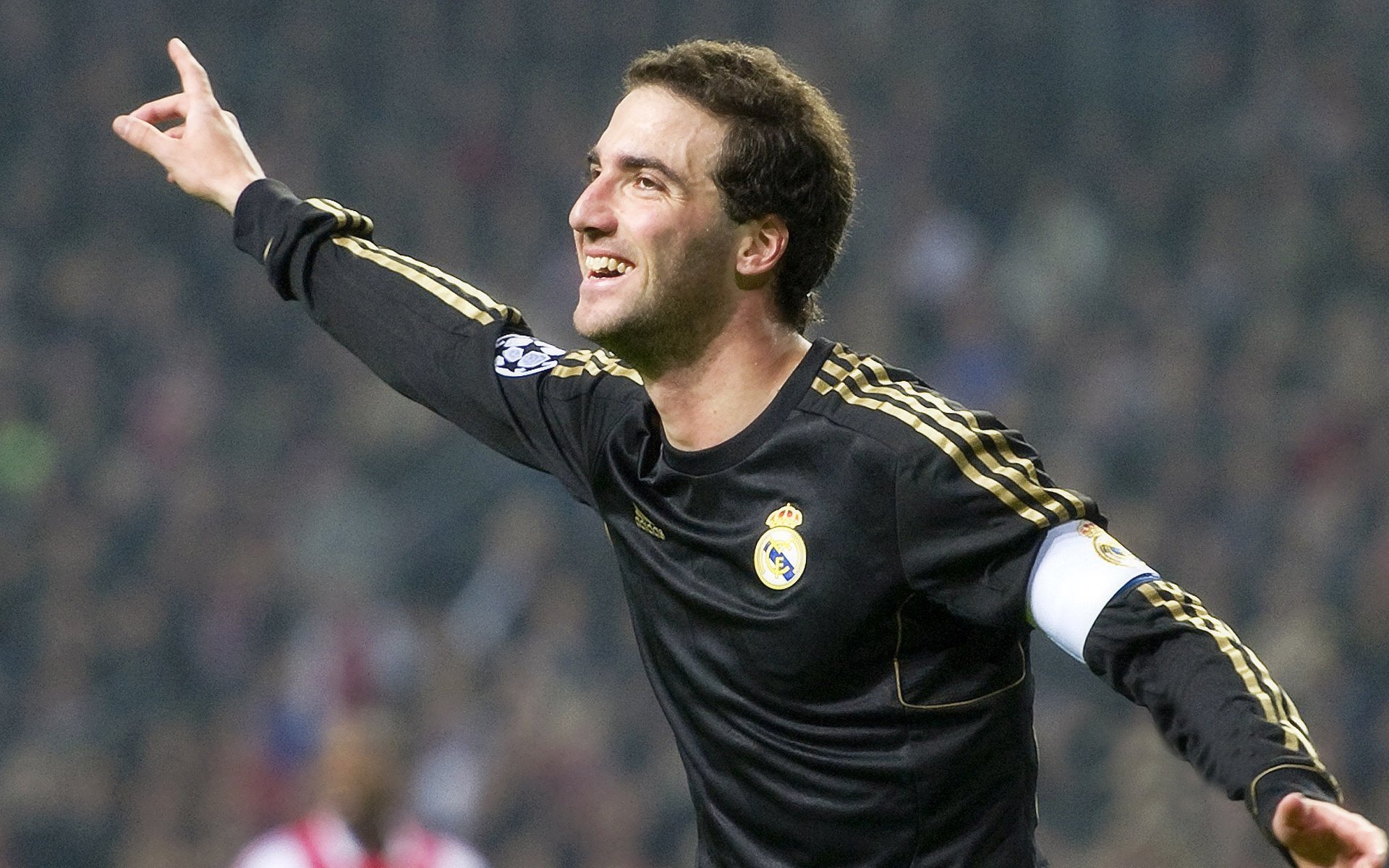 扎伊尔-埃梅里入选欧洲杯最佳阵容，埃梅里 欧联杯